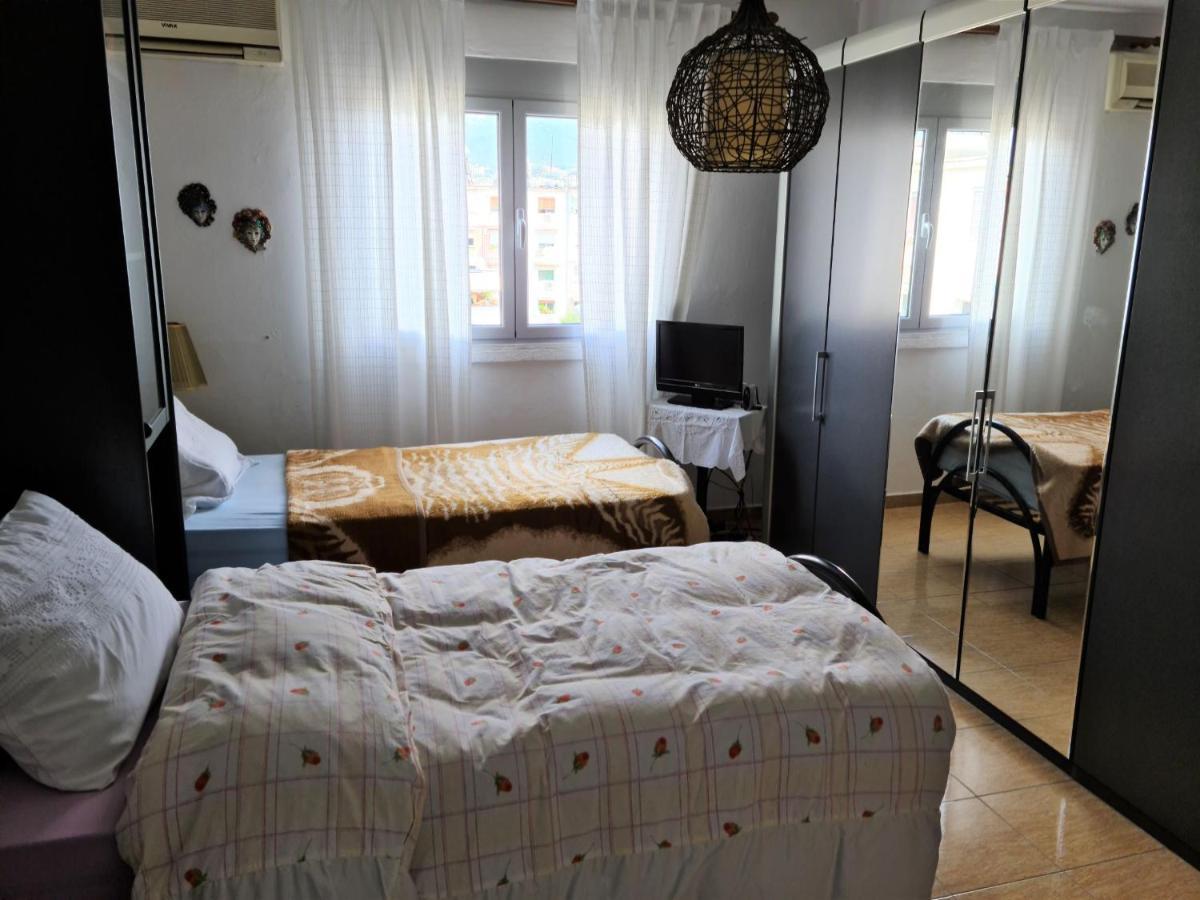 Appartement 2-bedroom With Dajti Mountain View *