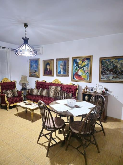 2-bedroom With Dajti Mountain View Appartement *