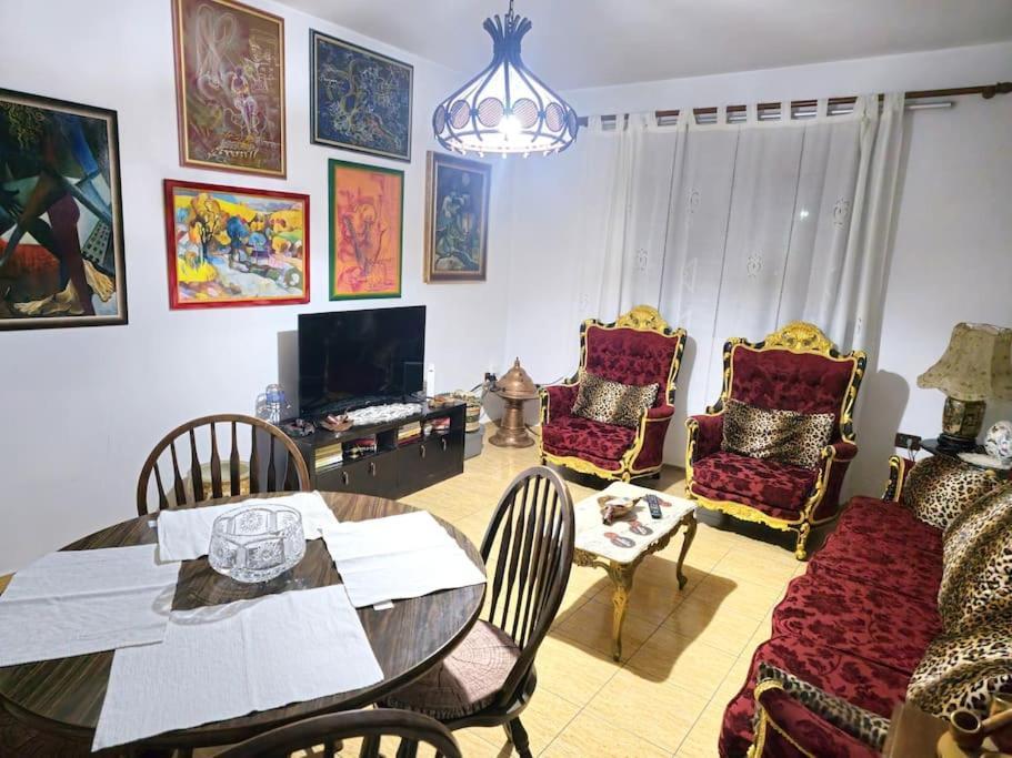 Appartement 2-bedroom With Dajti Mountain View